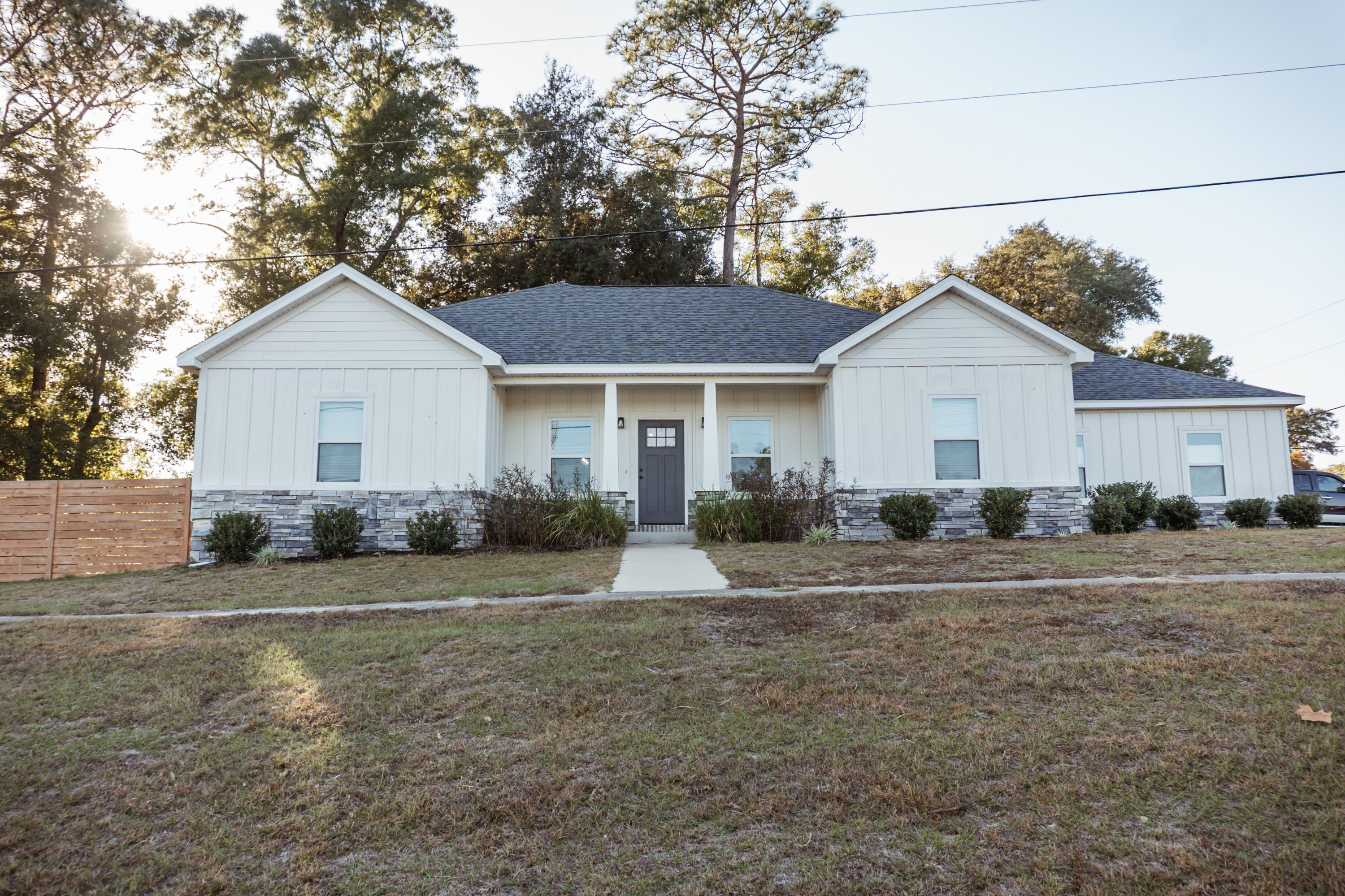 2810 Pinnacle Point Drive